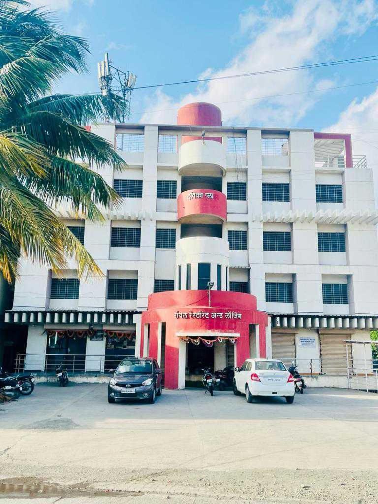 Hotel Royal Lodging Phursungi 外观 照片